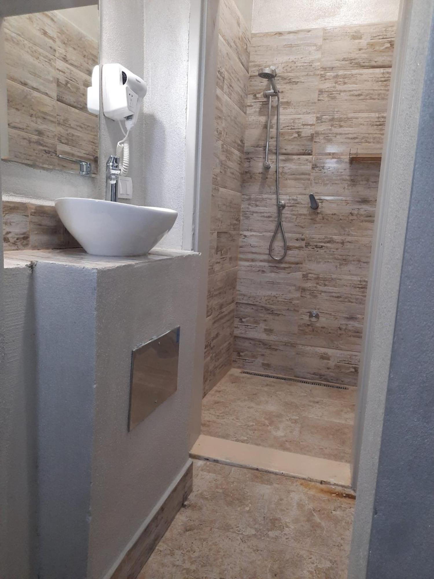 New Generation Hostel Como Lake المظهر الخارجي الصورة