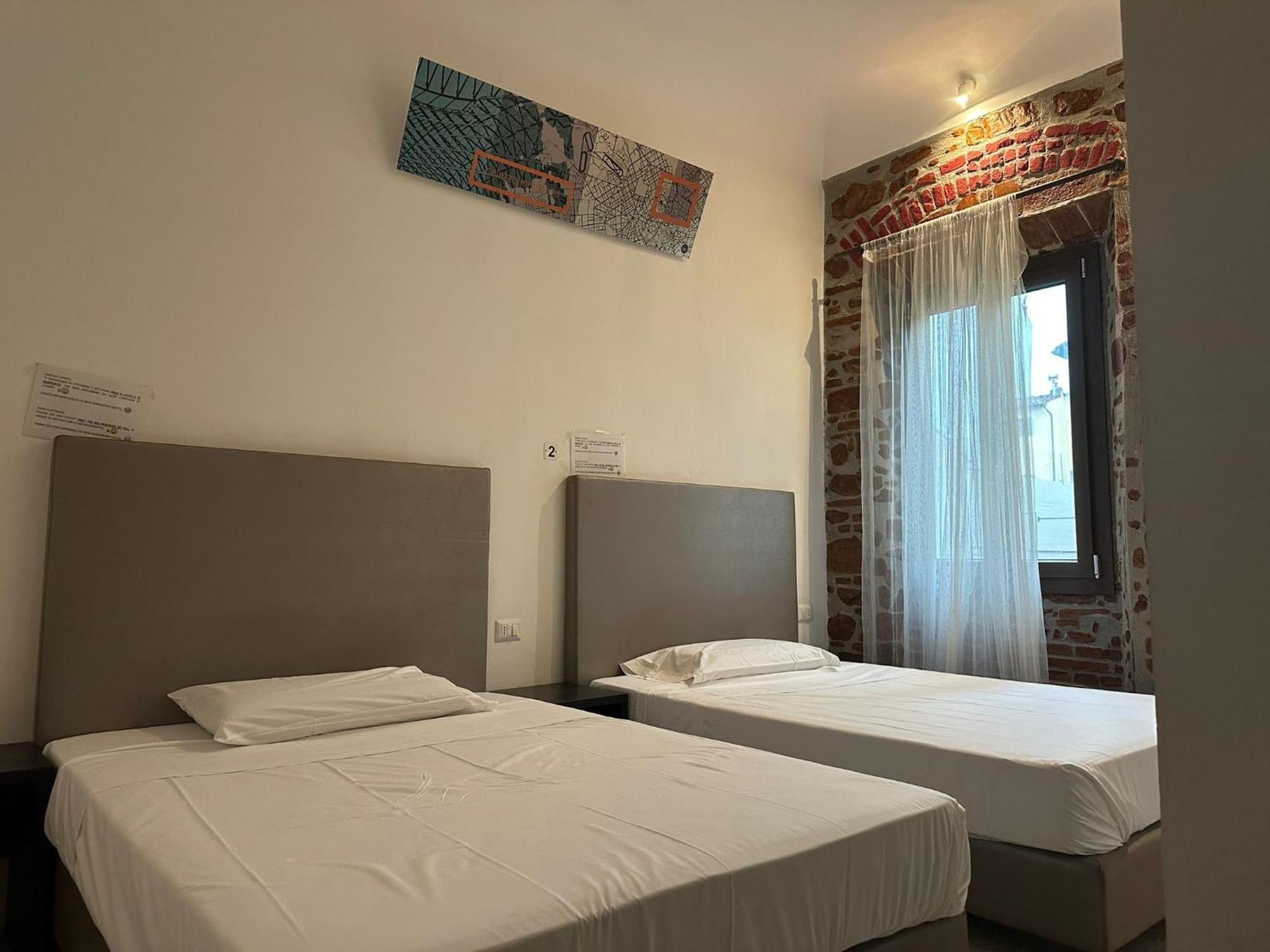 New Generation Hostel Como Lake المظهر الخارجي الصورة